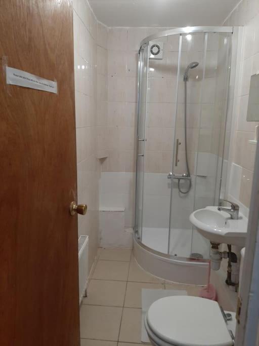 Lovely Budget Double Ensuite In Bricklane Londra Esterno foto