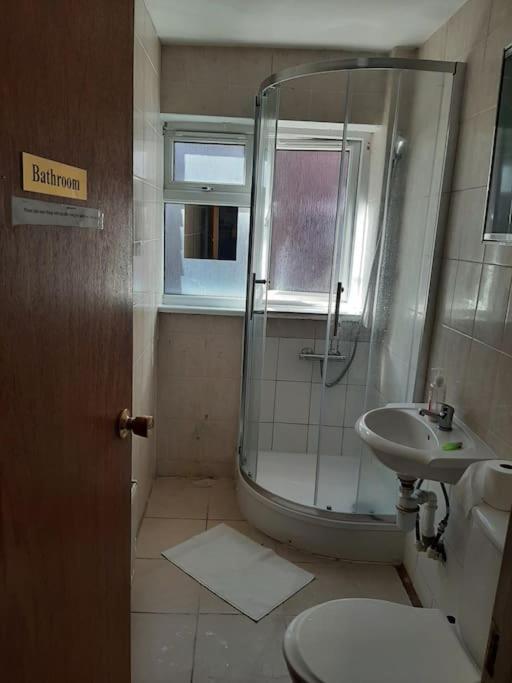 Lovely Budget Double Ensuite In Bricklane Londra Esterno foto